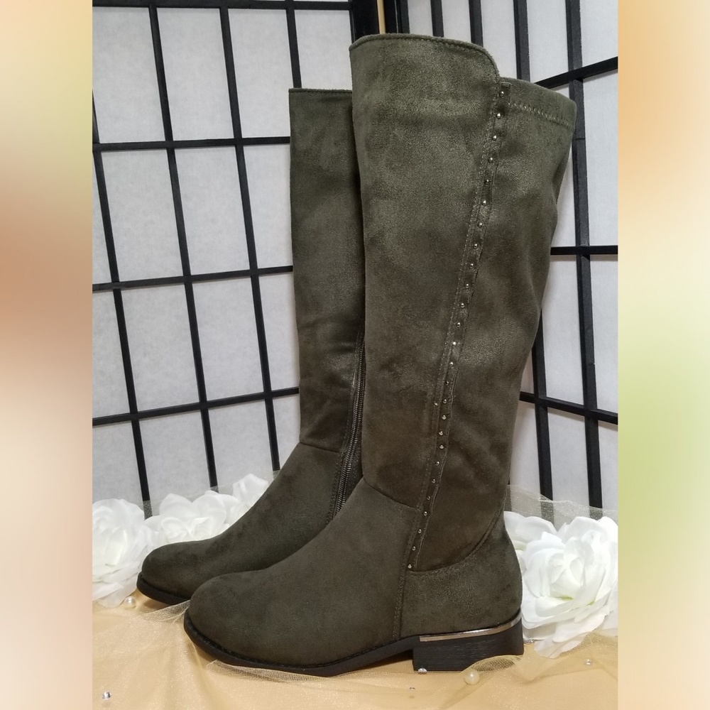 Khaki Green.Wanted Pergamon Microfiber Boots